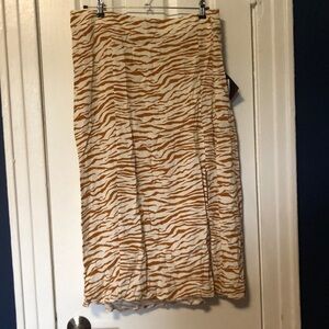 Zebra print Ava & Viv midi skirt with pockets and side slit. NWT.